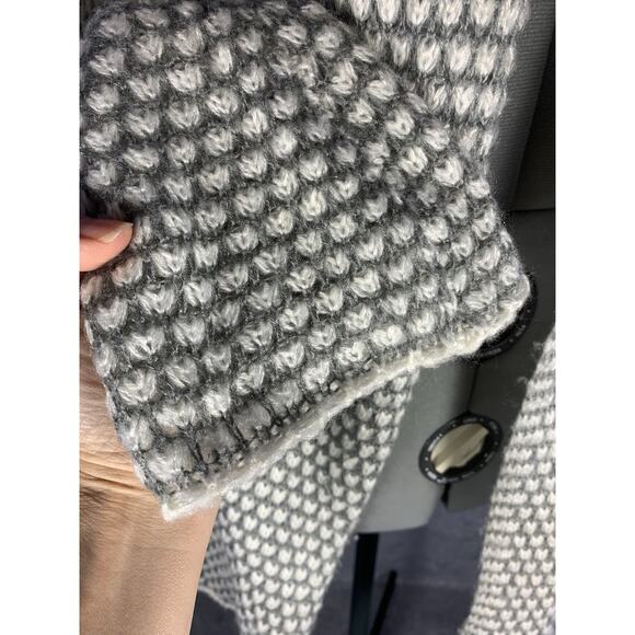 Baciano Women’s S Duster Cardigan With Hood Gray And White Crochet Bell Sleeves - Picture 6 of 14